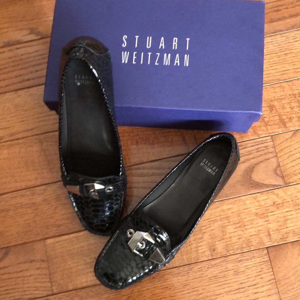 Authentic Stuart Weitzman black snake embossed patent leather loafers